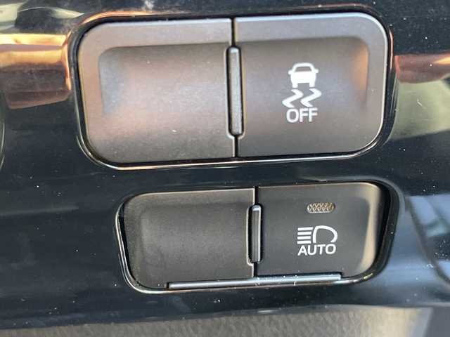 トヨタ プリウス S 茨城県 2019(平31)年 10.5万km アティチュードブラックマイカ 純正ナビ/ドライブレコーダー/ETC/フルセグテレビ/バックカメラ/プッシュスタート/クルーズコントロール/ドアバイザー/ウィンカーミラー/LEDヘッドライト