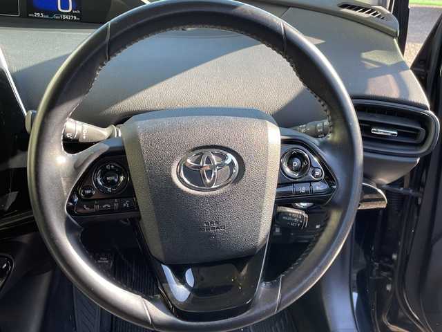 トヨタ プリウス S 茨城県 2019(平31)年 10.5万km アティチュードブラックマイカ 純正ナビ/ドライブレコーダー/ETC/フルセグテレビ/バックカメラ/プッシュスタート/クルーズコントロール/ドアバイザー/ウィンカーミラー/LEDヘッドライト