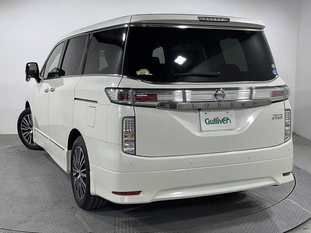 日産 エルグランド