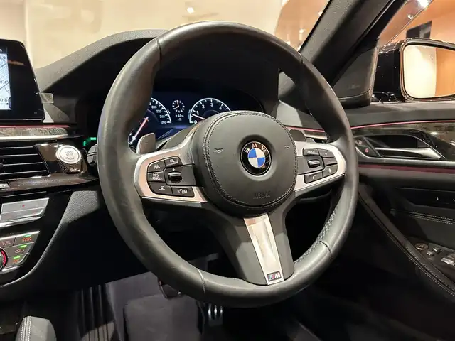 ＢＭＷ ５４０ｉ xDrive ツーリング Mスポーツ 道央・札幌 2019(令1)年 5万km サファイアブラックP メタリックペイント/セレクトパッケージ/　・電動パノラマガラスサンルーフ/　・harman/kardonサラウンド/ドライビングアシストプラス/パーキングアシストプラス/ヘッドアップディスプレイ/ダコタレザーシート/シートヒーター/純正HDDナビ/フルセグTV/CD/DVD/Bluetooth/USB/360°カメラ/アダプティブLEDヘッドライト/電動リアゲート