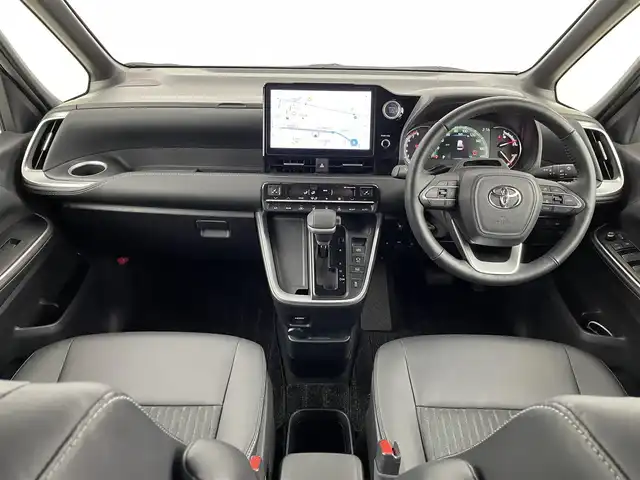 トヨタ ノア S－Z 埼玉県 2023(令5)年 1.3万km ホワイトパールクリスタルシャイン 純正ナビ/(Bluetooth/USB/CD/DVD/AM/FM)/地デジフルセグ/純正14型有機EL後席ディスプレイ/パワーバックドア/バックカメラ/前席シートヒーター/オットマン/前方ドライブレコーダー/ETC2.0/アダプティブクルーズコントロール/車線逸脱警報/ブラインドスポットモニター/衝突軽減ブレーキ/クリアランスソナー/レーンキープアシスト/ドライバーモニター/電子パーキングシステム/ブレーキホールド/ドライブモードセレクト/ロールサンシェード/フロントフォグライト/純正フロアマット/純正ドアバイザー/純正17インチアルミホイール
