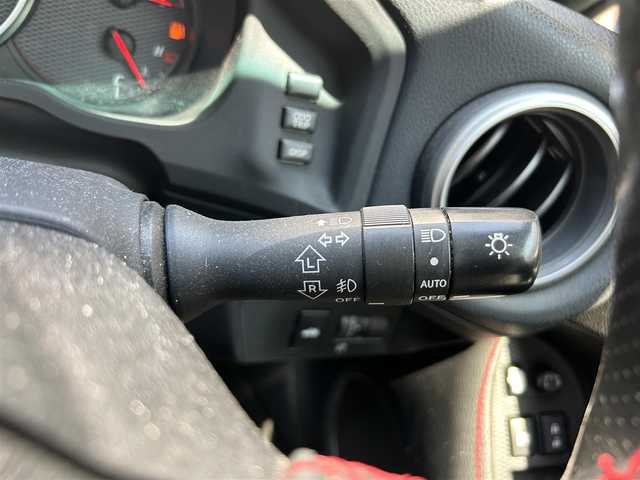 トヨタ ８６ GT 埼玉県 2012(平24)年 11.1万km ダークグレーメタリック SDナビ　品番:NSDD-W61/(AM/FM/BT/DVD)/ETC/前方ドライブレコーダー　品番:ZDR-012　/アイドリングストップ/オートライト/オートエアコン/プッシュスタートボタン/スマートキー×2/プッシュスタート/純正フロアマット/純正アルミホイールスタッドレスタイヤ/補助ミラー/車両/ナビ 取扱説明書/保証書