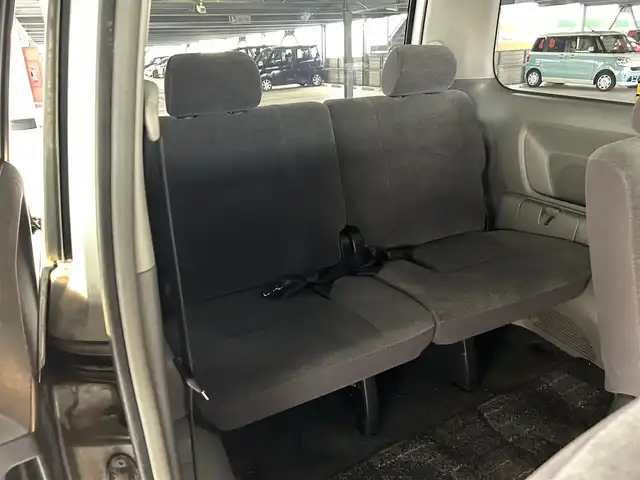 トヨタ ノア X LTD 静岡県 2006(平18)年 17.9万km シルバーM 社外ナビ/バックカメラ/両側電動スライドドア/リモコンキー/ETC/HIDヘッドライト/フォグランプ
