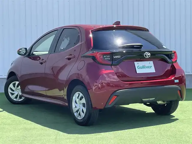 トヨタ ヤリス G 香川県 2020(令2)年 2.2万km センシュアルレッドマイカ 登録時走行距離：21625km/ディスプレイオーディオ/全方位カメラ/ビルトインETC/前後ドライブレコーダー/前後コーナーセンサー/LEDオートライト/オートハイビーム/レベライザーヘッドライト/純正フロアマット/スマートキー