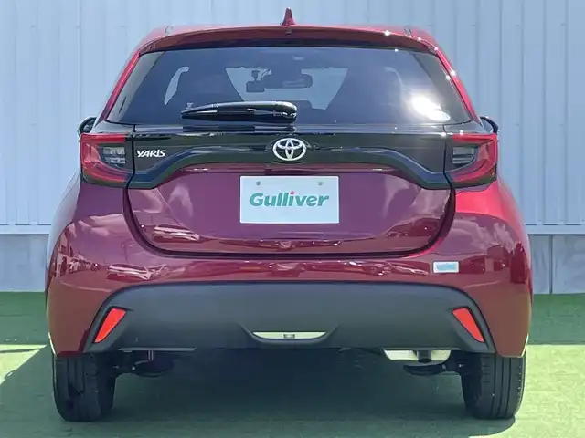 トヨタ ヤリス G 香川県 2020(令2)年 2.2万km センシュアルレッドマイカ 登録時走行距離：21625km/ディスプレイオーディオ/全方位カメラ/ビルトインETC/前後ドライブレコーダー/前後コーナーセンサー/LEDオートライト/オートハイビーム/レベライザーヘッドライト/純正フロアマット/スマートキー