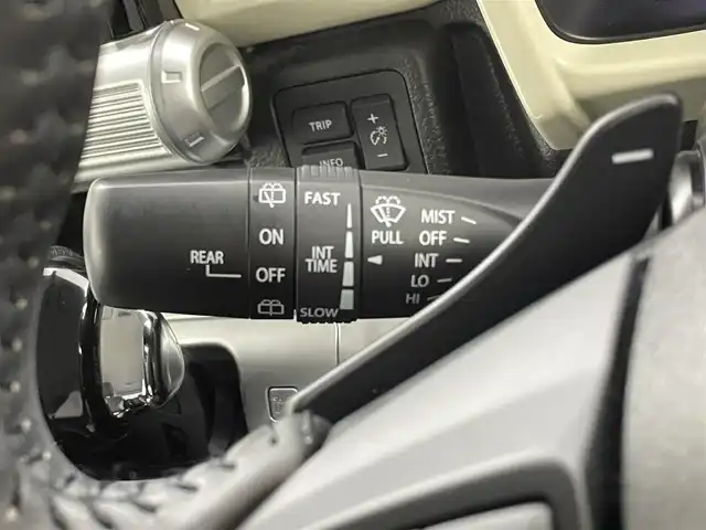 スズキ クロスビー HYBRID MZ 福井県 2018(平30)年 5.9万km キャラバンアイボリーパールメタリック/ホワイト 2トーンルーフ KENWOODナビ/CD/DVD/Bluetooth/フルセグ/パドルシフト/クルーズコントロール/ターボ/シートヒーター/オートライト/フォグランプ/LEDヘッドライト/車線逸脱警告機能/衝突軽減システム