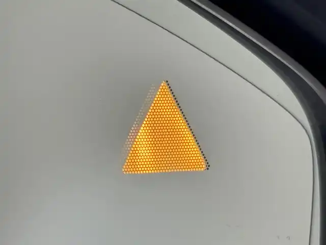 マツダ ＣＸ－６０ 25S Lパッケージ 愛知県 2023(令5)年 2.5万km ロジウムホワイトプレミアムメタリック 純正１２．３インチディスプレイ/サンルーフ/ＢＯＳＥサウンドシステム/３６０°ビューモニター/レーダークルーズコントロール/衝突軽減ブレーキ/車線逸脱警報/ブラインドスポットモニター/クリアランスソナー/ヘッドアップディスプレイ/パワーバックドア/電動パーキングブレーキ/ブレーキホールド/レザーシート/パワーシート【シートメモリー機能付】/ハンドルヒーター/シートヒーター/パドルシフト/前後ドライブレコーダー/ビルトインＥＴＣ/USB＆HDMI入力端子/ＬＥＤヘッドライト/アイドリングストップ/ISOFIX/純正フロアマット/純正20インチアルミホイール