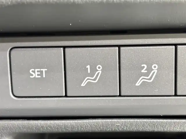 マツダ ＣＸ－６０ 25S Lパッケージ 愛知県 2023(令5)年 2.5万km ロジウムホワイトプレミアムメタリック 純正１２．３インチディスプレイ/サンルーフ/ＢＯＳＥサウンドシステム/３６０°ビューモニター/レーダークルーズコントロール/衝突軽減ブレーキ/車線逸脱警報/ブラインドスポットモニター/クリアランスソナー/ヘッドアップディスプレイ/パワーバックドア/電動パーキングブレーキ/ブレーキホールド/レザーシート/パワーシート【シートメモリー機能付】/ハンドルヒーター/シートヒーター/パドルシフト/前後ドライブレコーダー/ビルトインＥＴＣ/USB＆HDMI入力端子/ＬＥＤヘッドライト/アイドリングストップ/ISOFIX/純正フロアマット/純正20インチアルミホイール