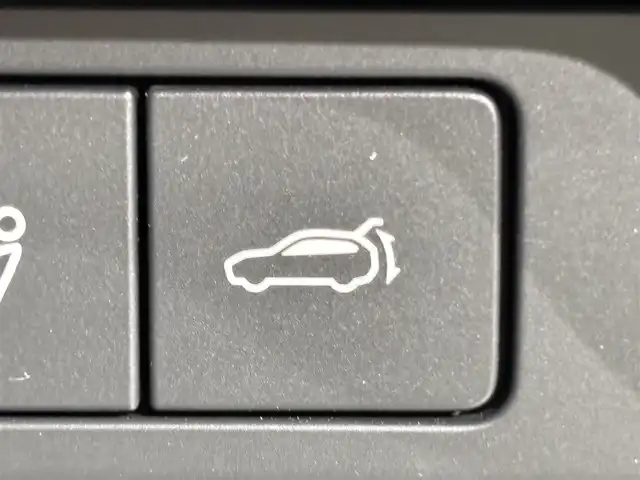 マツダ ＣＸ－６０ 25S Lパッケージ 愛知県 2023(令5)年 2.5万km ロジウムホワイトプレミアムメタリック 純正１２．３インチディスプレイ/サンルーフ/ＢＯＳＥサウンドシステム/３６０°ビューモニター/レーダークルーズコントロール/衝突軽減ブレーキ/車線逸脱警報/ブラインドスポットモニター/クリアランスソナー/ヘッドアップディスプレイ/パワーバックドア/電動パーキングブレーキ/ブレーキホールド/レザーシート/パワーシート【シートメモリー機能付】/ハンドルヒーター/シートヒーター/パドルシフト/前後ドライブレコーダー/ビルトインＥＴＣ/USB＆HDMI入力端子/ＬＥＤヘッドライト/アイドリングストップ/ISOFIX/純正フロアマット/純正20インチアルミホイール