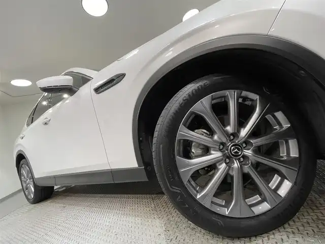 マツダ ＣＸ－６０ 25S Lパッケージ 愛知県 2023(令5)年 2.5万km ロジウムホワイトプレミアムメタリック 純正１２．３インチディスプレイ/サンルーフ/ＢＯＳＥサウンドシステム/３６０°ビューモニター/レーダークルーズコントロール/衝突軽減ブレーキ/車線逸脱警報/ブラインドスポットモニター/クリアランスソナー/ヘッドアップディスプレイ/パワーバックドア/電動パーキングブレーキ/ブレーキホールド/レザーシート/パワーシート【シートメモリー機能付】/ハンドルヒーター/シートヒーター/パドルシフト/前後ドライブレコーダー/ビルトインＥＴＣ/USB＆HDMI入力端子/ＬＥＤヘッドライト/アイドリングストップ/ISOFIX/純正フロアマット/純正20インチアルミホイール