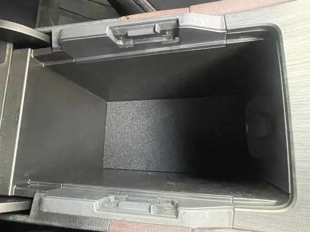 トヨタ ハリアー Z 熊本県 2020(令2)年 2.9万km ホワイトパールクリスタルシャイン モデリスタエアロ/JBLサウンド/ワンオーナー/プッシュスタート/純正ナビ/（フルセグTV・BTオーディオ）/バックカメラ/ビルトインETC/純正19インチAW/レーダークルーズ/パワーバックドア/ハーフレザーシート/右前席パワーシート/LEDヘッドライト/オートライト/フォグライト/前後コーナーセンサー/横滑り防止装置/ウィンカーミラー/フロアマット/ドアバイザー/新車保証書/取扱説明書/スマートスペアキー×1本