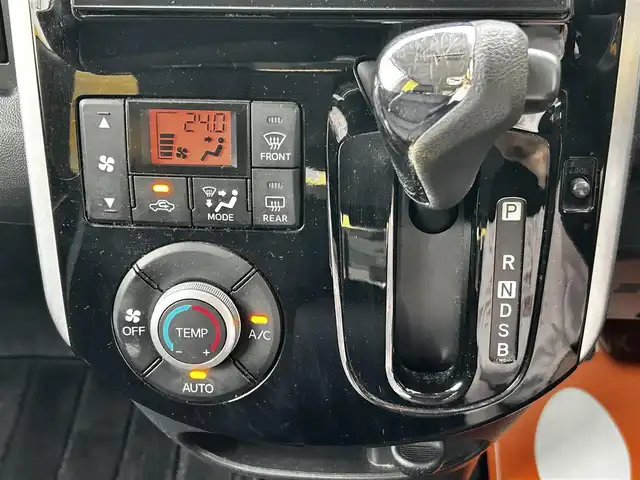 ダイハツ タント カスタム X SA 和歌山県 2014(平26)年 8.4万km ナイトシャドーパープルクリスタルM 衝突軽減ブレーキ/純正メモリーナビ・フルセグTV・CD・DVD/　Bluetooth・USB/バックカメラ/左リアパワースライドドア/LEDヘッドライト/スマートキー/エコアイドル/ドライブレコーダー/ETC