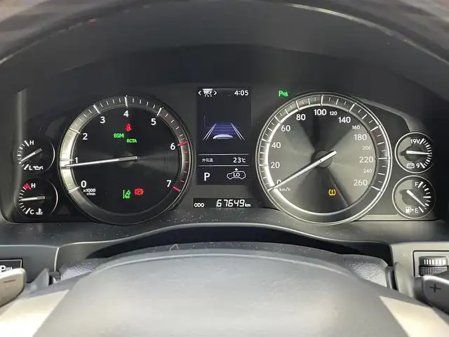 レクサス ＬＸ 570 ブラックシークエンス 愛知県 2019(令1)年 6.8万km ソニッククォーツ モデリスタフロントアンダースポイラー/モデリスタリアアンダースポイラー/モデリスタスポーツマフラー/TRD21インチアルミホイール/純正SDメモリーナビ/全方位カメラ/フルセグTV/リアエンターテイメント/CD/DVD/Blu-ray再生/ETC2.0/Bluetooth/USB/AUX/HDMI接続/パドルシフト/レーダークルーズコントロール/全席パワーシート/3列シート(3列目電動格納)/本革シート/シートヒーター(D/N/2列目)/シートベンチレーション(D/N/2列目)/ステアリングヒーター/サンルーフ/純正フロアマット/パワーバックドア/純正LEDヘッドライト/オートマチックハイビーム/コーナーセンサー/横滑り防止装置/衝突軽減ブレーキ/レーンキープアシスト/ブラインドスポットモニター/電動パーキングブレーキ/ドライブレコーダー(前)/クルールコントロール/アクティブハイトコントロールサスペンション/ヘッドアップディスプレイ/クールボックス/全席オートエアコン
