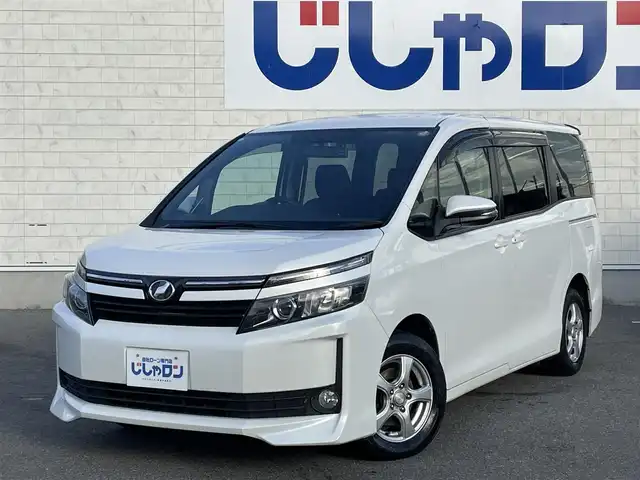 トヨタ ヴォクシー X Cパッケージ 佐賀県 2015(平27)年 14.5万km ホワイトパールクリスタルシャイン 純正SDナビ/AM/FM/BT/SD/CD/フルセグ/バックカメラ/ビルトインETC/ドライブレコーダー/片側パワースライドドア/ステアリングリモコン/MTモード付AT/レーダー探知機/リモコンキー/ヘッドライトレベライザー/電動格納ミラー/ウィンカーミラー/純正フロアマット/ドアバイザー