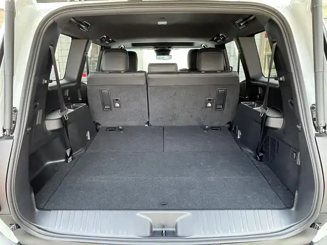 トヨタ ランドクルーザー ２５０ VX 福岡県 2025(令7)年 0.1千km プラチナホワイトパールマイカ ワンオーナー/ムーンルーフ/デジタルインナーミラー/12.3インチディスプレイオーディオ/　(AM/FM/CD/DVD/Bluetooth/Miracast/フルセグTV/ナビキット)/パノラミックビューモニター/バックカメラ/トヨタセーフティセンス/・プリクラッシュセーフティ/・レーンディパーチャーアラート/・レーダークルーズコントロール/・ブラインドスポットモニター/・プロアクティブドライビングアシスト/・リヤクロストラフィックアラート/・後方車両接近告知/・リヤカメラディテクション/・安心降車アシスト/・周辺車両接近時サポート/オートマッチックハイビーム/ロードサインアシスト/クリアランスソナー/横滑り防止/純正18インチアルミホイール/パワーバックドア/黒ルーフレール/ヘッドライトウォッシャー/パワーシート(D)/シートヒーター/ベンチレーション(D/N)/純正前後ドライブレコーダー/黒レザーシート/ステアリングヒーター/革巻きステアリング/パワーシート(D/N)/ビルトインETC2.0/社外フロアマット/USBタイプCポート/スペアキー×1/保証書/取扱説明書/ナビ取扱説明書