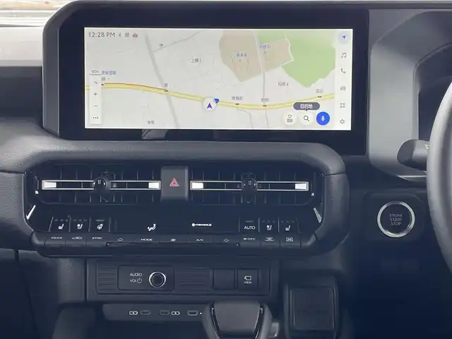 トヨタ ランドクルーザー ２５０ VX 福岡県 2025(令7)年 0.1千km プラチナホワイトパールマイカ ワンオーナー/ムーンルーフ/デジタルインナーミラー/12.3インチディスプレイオーディオ/　(AM/FM/CD/DVD/Bluetooth/Miracast/フルセグTV/ナビキット)/パノラミックビューモニター/バックカメラ/トヨタセーフティセンス/・プリクラッシュセーフティ/・レーンディパーチャーアラート/・レーダークルーズコントロール/・ブラインドスポットモニター/・プロアクティブドライビングアシスト/・リヤクロストラフィックアラート/・後方車両接近告知/・リヤカメラディテクション/・安心降車アシスト/・周辺車両接近時サポート/オートマッチックハイビーム/ロードサインアシスト/クリアランスソナー/横滑り防止/純正18インチアルミホイール/パワーバックドア/黒ルーフレール/ヘッドライトウォッシャー/パワーシート(D)/シートヒーター/ベンチレーション(D/N)/純正前後ドライブレコーダー/黒レザーシート/ステアリングヒーター/革巻きステアリング/パワーシート(D/N)/ビルトインETC2.0/社外フロアマット/USBタイプCポート/スペアキー×1/保証書/取扱説明書/ナビ取扱説明書