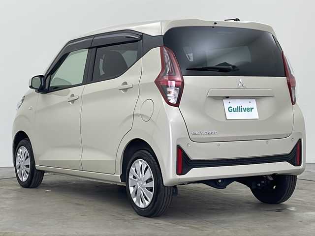 三菱 ｅＫワゴン M 秋田県 2024(令6)年 0.6万km ナチュラルアイボリーメタリック ４WD/オーディオレスバックカメラ/前席シートヒーター/前後コーナーセンサー/オートライト/盗難防止装置/横滑り防止装置/純正鉄チン/USB入力端子/ベンチコート/スマートキー/スペアキー