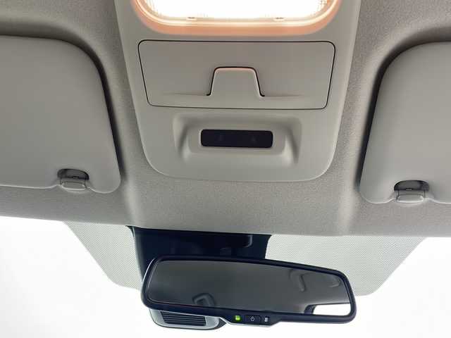 三菱 ｅＫワゴン M 秋田県 2024(令6)年 0.6万km ナチュラルアイボリーメタリック ４WD/オーディオレスバックカメラ/前席シートヒーター/前後コーナーセンサー/オートライト/盗難防止装置/横滑り防止装置/純正鉄チン/USB入力端子/ベンチコート/スマートキー/スペアキー