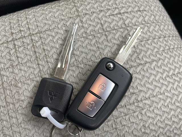 三菱 ｅＫワゴン M 秋田県 2024(令6)年 0.6万km ナチュラルアイボリーメタリック ４WD/オーディオレスバックカメラ/前席シートヒーター/前後コーナーセンサー/オートライト/盗難防止装置/横滑り防止装置/純正鉄チン/USB入力端子/ベンチコート/スマートキー/スペアキー