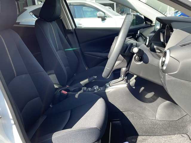 マツダ マツダ２ 15S プロアクティブ Sパッケージ 長野県 2021(令3)年 1.6万km スノーフレイクホワイトパールマイカ 禁煙車/マツダ純正ナビ/FM・AM・DVD・CD/BluetoothAudio/フルセグTV/AppleCarPlay対応/全方位カメラ・バックカメラ/純正15インチアルミホイール/純正前後ドライブレコーダー/衝突被害軽減ブレーキ/ヘッドアップディスプレイ/前後コーナーセンサー/クルーズコントロール/革巻きステアリング/ステアリングスイッチ/アイドリングストップ/純正フロアマット/パドルシフト/LEDヘッドライト/オートライト/プッシュスタート/スマートキー