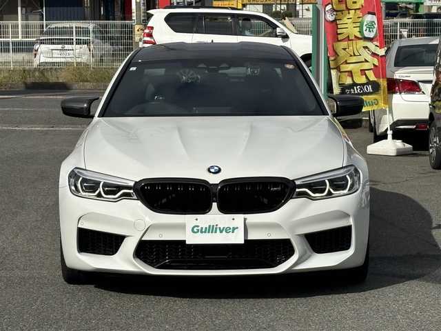 ＢＭＷ Ｍ５ 愛知県 2019(平31)年 4.2万km アルピンホワイトⅢ /禁煙/正規ディーラー車/CFRP製ルーフ//メーカナビ/CD/DVD/BT/フルセグ/MSV/USB//バックカメラ//全方位カメラ//黒革シート//全席シートヒーター//前席エアシート//メモリ付パワーシート//前後ドライブレコーダー//ETC//電動リアゲート//CBC/DSC/PDC//アクティブ・プロテクション//パーキングアシスト//ACC/PCS/LDA/HUD/BSM//前車発進警告機能//後車衝突警告機能//クロストラフィックウォーニング//タイヤ空気圧警告システム//レインセンサー//コンフォートアクセス//オートクロージャードア//後席ロールサンシェード//LEDオートライト//フォグランプ//ハイビームアシスト//アダプティブヘッドライト//本革巻きステアリング//ステアリングスイッチ//ステアリングヒーター//電子制御パーキングブレーキ//ブレーキホールド//オートリトラウインカーミラー//アイドリングストップ//ディスプレイキー//新車時保証書//取扱説明書//ディーラー記録簿//H31/R2/R3/R5/R7