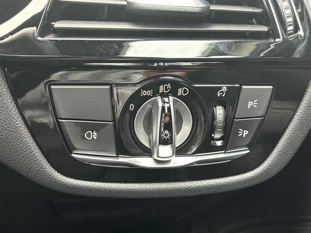 ＢＭＷ Ｍ５ 愛知県 2019(平31)年 4.2万km アルピンホワイトⅢ /禁煙/正規ディーラー車/CFRP製ルーフ//メーカナビ/CD/DVD/BT/フルセグ/MSV/USB//バックカメラ//全方位カメラ//黒革シート//全席シートヒーター//前席エアシート//メモリ付パワーシート//前後ドライブレコーダー//ETC//電動リアゲート//CBC/DSC/PDC//アクティブ・プロテクション//パーキングアシスト//ACC/PCS/LDA/HUD/BSM//前車発進警告機能//後車衝突警告機能//クロストラフィックウォーニング//タイヤ空気圧警告システム//レインセンサー//コンフォートアクセス//オートクロージャードア//後席ロールサンシェード//LEDオートライト//フォグランプ//ハイビームアシスト//アダプティブヘッドライト//本革巻きステアリング//ステアリングスイッチ//ステアリングヒーター//電子制御パーキングブレーキ//ブレーキホールド//オートリトラウインカーミラー//アイドリングストップ//ディスプレイキー//新車時保証書//取扱説明書//ディーラー記録簿//H31/R2/R3/R5/R7