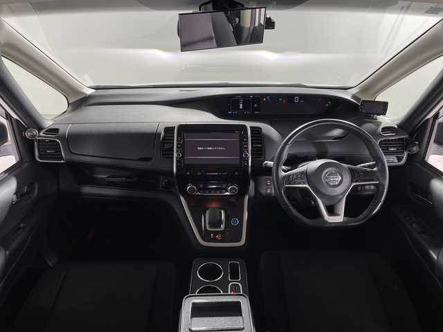 日産 セレナ e－パワー ハイウェイスター V 福岡県 2019(平31)年 5.9万km ブリリアントホワイトパール 2トーン 禁煙車純正10型メモリナビ(フルセグTVDVD/CD/BT)アラウンドビューモニターフリップダウンモニターエマージェンシーブレーキクルコンコーナーセンサー両側パワスラETCドラレコLEDヘッドライトスマートキープッシュスタート