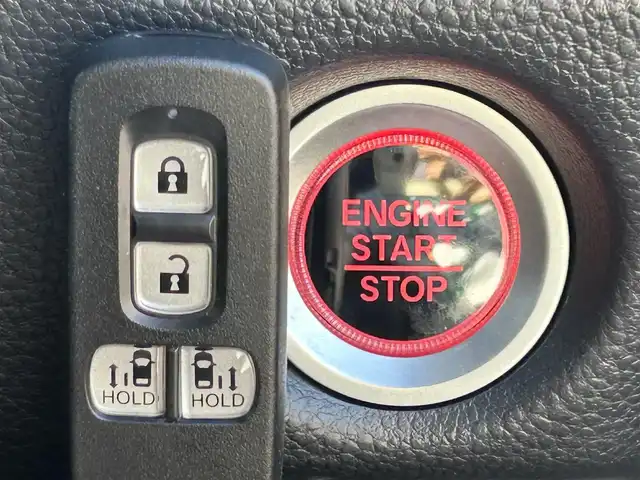 ホンダ Ｎ ＢＯＸ カスタム G L ターボ ホンダセンシング 兵庫県 2020(令2)年 3.1万km シャイニンググレーM 純正8インチナビ/フルセグTV/Bluetooth接続/CD／DVD/USB入力端子/ApplePlay/バックカメラ/ビルトインETC/パドルシフト/ハーフレザーシート/シートヒーター/両側パワスラ/ステアリングリモコン/純正フロアマット/LEDライト