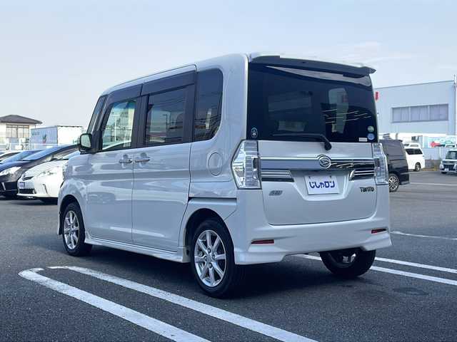 ダイハツ タント カスタム X トップED SA 熊本県 2015(平27)年 9.1万km パールホワイトⅢ (株)IDOMが運営する【じしゃロン熊本店】の自社ローン対象車両になります。こちらは現金ご利用時の価格です。/自社ローンご希望の方は別途その旨お申付け下さい。/社外ナビ（ＣＤ　ＤＶＤ　フルセグＴＶ　ＢＴ）　/バックカメラ　/片側パワースライドドア　/スマートアシスト　/アイドリングストップ　/ＬＥＤヘッドライト　/オートライト　/電動格納ミラー　/Ｗ＋サイドエアバッグ