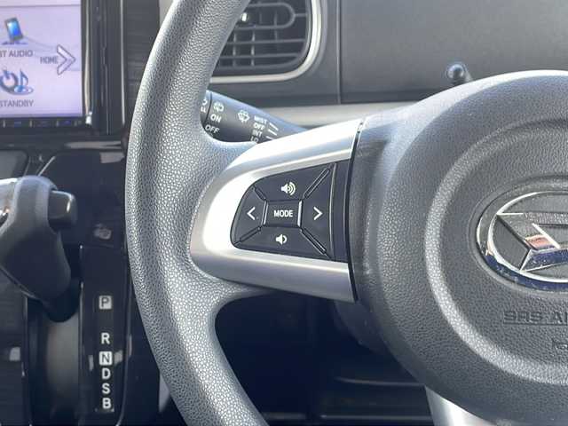 ダイハツ タント カスタム X トップED SA 熊本県 2015(平27)年 9.1万km パールホワイトⅢ (株)IDOMが運営する【じしゃロン熊本店】の自社ローン対象車両になります。こちらは現金ご利用時の価格です。/自社ローンご希望の方は別途その旨お申付け下さい。/社外ナビ（ＣＤ　ＤＶＤ　フルセグＴＶ　ＢＴ）　/バックカメラ　/片側パワースライドドア　/スマートアシスト　/アイドリングストップ　/ＬＥＤヘッドライト　/オートライト　/電動格納ミラー　/Ｗ＋サイドエアバッグ