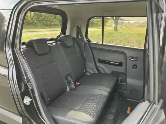 スズキ ハスラー Jスタイル Ⅱ ターボ 福岡県 2016(平28)年 7.4万km ブルーイッシュブラックパール3 4WD/ターボ/デュアルカメラブレーキサポート/誤発進抑制機能/車線逸脱警報/ふらつき警報/先行車発進お知らせ機能/ワンオーナー/純正メモリナビ/　フルセグTV/CD/DVD/Bluetooth/アラウンドビューモニター/ハーフレザーシート/前席シートヒーター/クルーズコントロール/パドルシフト/ステアリングスイッチ/アイドリングストップ/ウィンカーミラー/クルーズコントロール/ドアバイザー/純正ラバーマット/プッシュスタート/ETC/HIDヘッドライト/純正15インチアルミホイール/保証書/取扱説明書