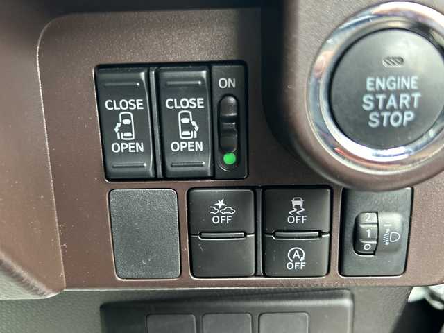 トヨタ ルーミー G S 大阪府 2017(平29)年 6.3万km ブラックマイカメタリック ナビ　/フルセグ　/Ｂｌｕｅｔｏｏｔｈ　/バックカメラ　/両側パワースライドドア　/前後ドライブレコーダー　/シートヒーター　/クルーズコントロール　/ＥＴＣ　/フロアーマット　/オートライト