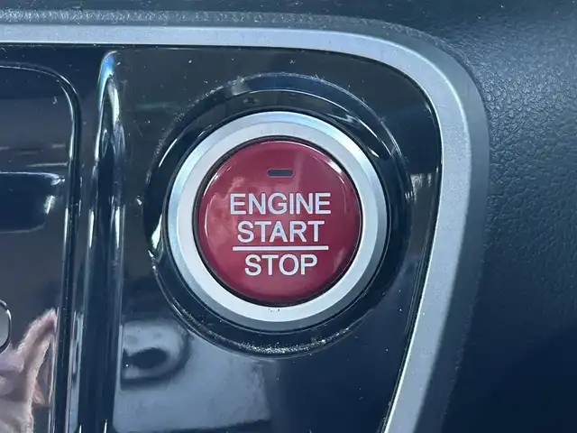 ホンダ Ｎ ＢＯＸ カスタム G ターボSSパッケージ 栃木県 2015(平27)年 7万km スマートブラック CTBA/純正SDナビ/・ワンセグTV/・CD/DVD/BT/・USB/iPod/SD/・AM.FM/バックカメラ/ETC/ドライブレコーダー/クルーズコントロール/両側電動スライドドア/革巻きステアリング/ステアリングスイッチ/パドルシフト/スマートキー/プッシュスタート/HIDヘッドライト/フォグランプ/オートライト/GPSレーダー/純正15インチAW/純正フロアマット/ドアバイザー/リアスモークフィルム/横滑り防止システム/電動格納ウィンカーミラー