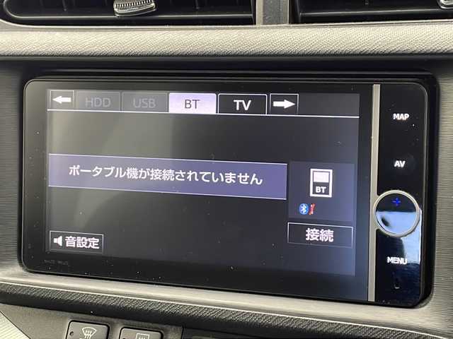 トヨタ アクア S 千葉県 2012(平24)年 3.8万km ライムホワイトパールクリスタルシャイン 横滑り防止装置/純正SDナビ/（フルセグ/BlueTooth/HDD/FM/AM）/社外ETC/アイドリングストップ/スマートキー/エンジンプッシュスタート/ハロゲンヘッドライト/フォグライト/電格ミラー/純正フロアマット/W＋サイド＋カーテンエアバッグ/社外サイドバイザー