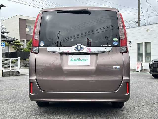 トヨタ ノア ハイブリッド G 愛知県 2014(平26)年 15.2万km ダークシェリーマイカM /禁煙車//純正ナビ・フルセグTV//バックカメラ//ビルトインETC//両側パワースライドドア//前席シートヒーター//ステアスイッチ//LEDオートライト//フォグランプ//クルーズコントロール//EV.ECO.PWRモード//純正ドアバイザー//純正フロアマット