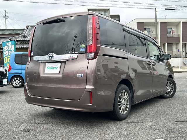 トヨタ ノア ハイブリッド G 愛知県 2014(平26)年 15.2万km ダークシェリーマイカM /禁煙車//純正ナビ・フルセグTV//バックカメラ//ビルトインETC//両側パワースライドドア//前席シートヒーター//ステアスイッチ//LEDオートライト//フォグランプ//クルーズコントロール//EV.ECO.PWRモード//純正ドアバイザー//純正フロアマット