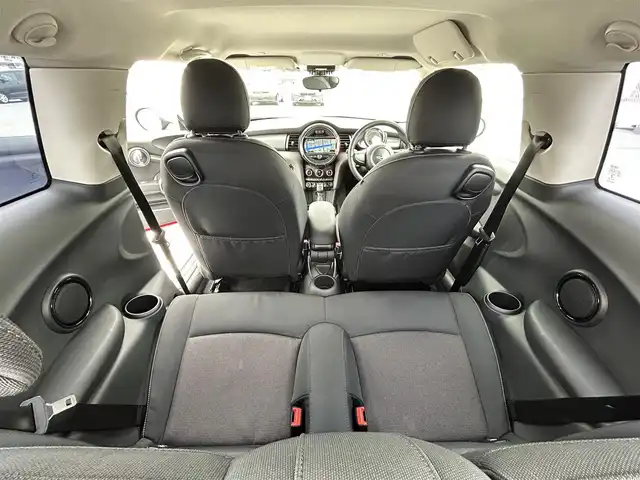 ＭＩＮＩ ミニ クーパー 東京都 2014(平26)年 3.6万km 赤Ⅱ ディーラー車/純正ナビ/バックカメラ/純正１５インチアルミ/ETC/キーレス/フォグランプ/アイドリングストップ/電動格納ミラー/Wエアバック/ABS/取説