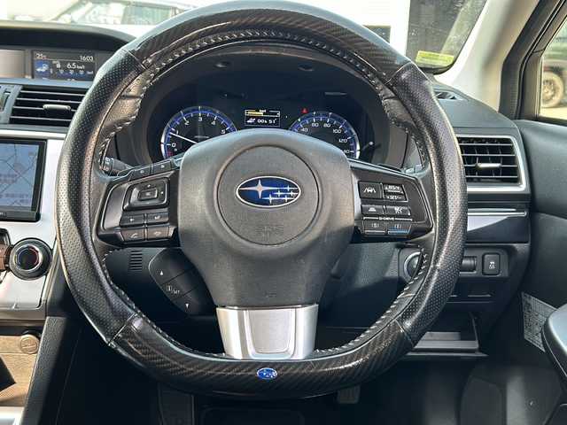 スバル レヴォーグ 1．6GT アイサイト Sスタイル 道北・旭川 2016(平28)年 7.8万km クリスタルホワイトP ワンオーナー/4WD/社外SDナビ/（BT/フルセグ/CD/DVD）/バックカメラ/社外AW冬タイヤ積載（215/50/R17）2024年溝7/追従型クルーズコントロール/アイサイトVer.3/プリクラッシュセーフティ/ツーリングアシスト/横滑り防止装置/レーンキープアシスト/革巻きステアリング/アイドリングストップ/衝突被害軽減システム/ダウンヒルアシストコントロール/盗難防止装置/ETC/オートライト/LEDヘッドライト/ドアバイザー/フォグランプ/電動格納ミラー/ライトレベライザー/純正フロアマット/保証書