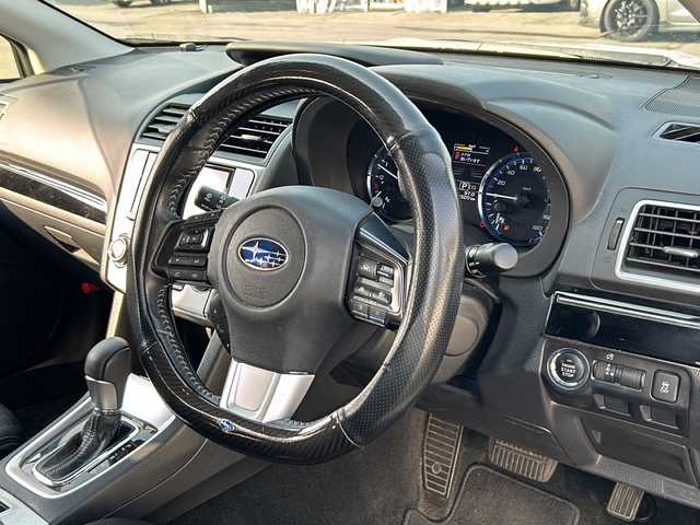スバル レヴォーグ 1．6GT アイサイト Sスタイル 道北・旭川 2016(平28)年 7.8万km クリスタルホワイトP ワンオーナー/4WD/社外SDナビ/（BT/フルセグ/CD/DVD）/バックカメラ/社外AW冬タイヤ積載（215/50/R17）2024年溝7/追従型クルーズコントロール/アイサイトVer.3/プリクラッシュセーフティ/ツーリングアシスト/横滑り防止装置/レーンキープアシスト/革巻きステアリング/アイドリングストップ/衝突被害軽減システム/ダウンヒルアシストコントロール/盗難防止装置/ETC/オートライト/LEDヘッドライト/ドアバイザー/フォグランプ/電動格納ミラー/ライトレベライザー/純正フロアマット/保証書