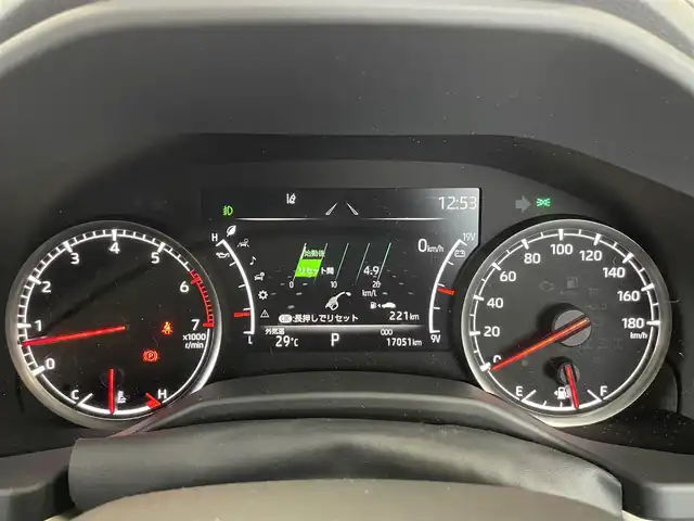 トヨタ ランドクルーザー ZX 栃木県 2023(令5)年 1.7万km プレシャスホワイトパール ワンオーナー /禁煙車/内装ニュートラルベージュ/【メーカーOP】/・空気圧警報システム/・リヤ電動デフロック/・T-Connectナビ（12.3インチ）/・地デジ/BT/CD/DVD/USB/・JBLプレミアムサウンド/・マルチテレインモニター/・リヤシートエンターテイメントシステム/（11.6インチモニタ2個/HDMI端子）/・ブラックルーフレール/・クールBOX/・寒冷地仕様/【モデリスタ】/・フロントスポイラー/・リヤスタイリングキット/（リヤスカート/マフラーカッター）/・フェンダーガーニッシュ/リヤスポイラー/・LEDスマートフットライト/ラゲージLED/・メタルガーニッシュキット/・パノラミックビューモニター/・ハンズフリーパワーバックドア/【標準装備】/・サンルーフ/・純正２０インチAW/・カラーヘッドアップディスプレイ/・LEDシーケンシャルターンランプ/・ステアリングヒーター/・本革（快適温熱/シートベンチレーション）1/2列目/・電動格納サードシート/・ビルトインETC2.0/・クリアランスソナー/・PCS/LTA/LDA/RSA/AHS/AHB/・レーダークルーズコントロール/・TMN/BSM/PKSB/・スマートキー×2/・保証書/・取扱説明書