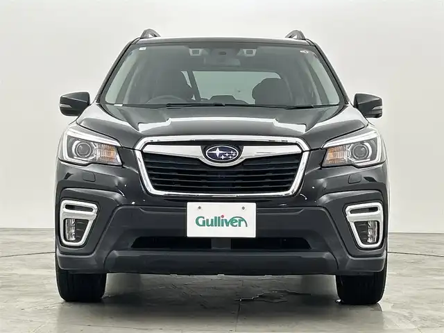 スバル フォレスター プレミアム 福岡県 2018(平30)年 5.4万km クリスタルブラックシリカ サンルーフ　/純正８型ナビ　/バック、サイドカメラ　/ＥＴＣ　/追従クルコン　/コーナーセンサー　/衝突被害軽減　/レーンキープ　/ＢＳＭ　/ＲＡＢ　/パドルシフト　/ステアリングヒーター　/パワーバックドア　/シートヒーター