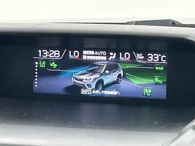 スバル フォレスター プレミアム 福岡県 2018(平30)年 5.4万km クリスタルブラックシリカ サンルーフ　/純正８型ナビ　/バック、サイドカメラ　/ＥＴＣ　/追従クルコン　/コーナーセンサー　/衝突被害軽減　/レーンキープ　/ＢＳＭ　/ＲＡＢ　/パドルシフト　/ステアリングヒーター　/パワーバックドア　/シートヒーター