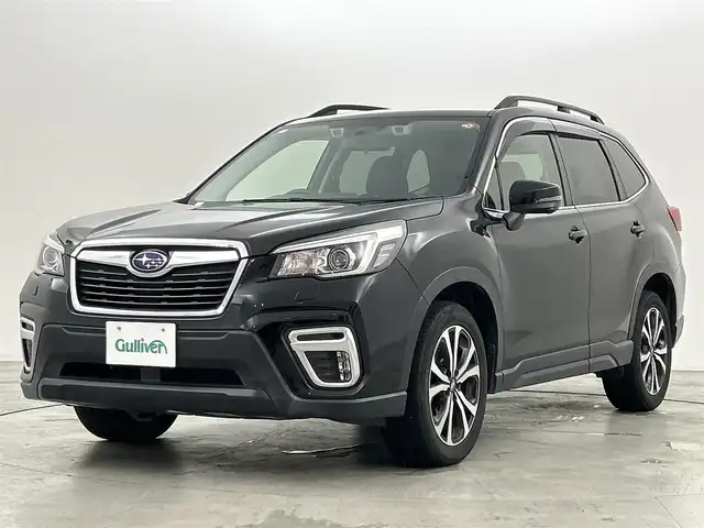 スバル フォレスター プレミアム 福岡県 2018(平30)年 5.4万km クリスタルブラックシリカ サンルーフ　/純正８型ナビ　/バック、サイドカメラ　/ＥＴＣ　/追従クルコン　/コーナーセンサー　/衝突被害軽減　/レーンキープ　/ＢＳＭ　/ＲＡＢ　/パドルシフト　/ステアリングヒーター　/パワーバックドア　/シートヒーター