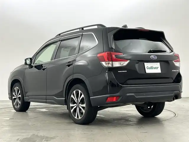 スバル フォレスター プレミアム 福岡県 2018(平30)年 5.4万km クリスタルブラックシリカ サンルーフ　/純正８型ナビ　/バック、サイドカメラ　/ＥＴＣ　/追従クルコン　/コーナーセンサー　/衝突被害軽減　/レーンキープ　/ＢＳＭ　/ＲＡＢ　/パドルシフト　/ステアリングヒーター　/パワーバックドア　/シートヒーター