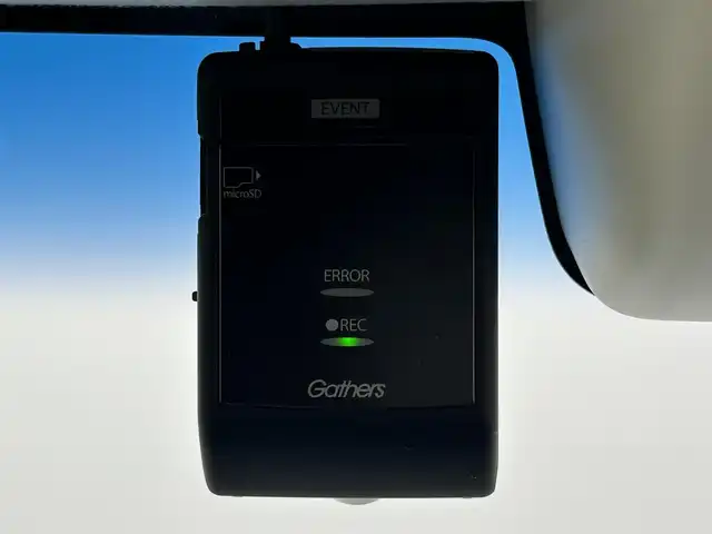 ホンダ Ｎ ＢＯＸ G･L ホンダセンシング カッパーブラウンスタイル 熊本県 2019(令1)年 4.6万km プラチナホワイトパール 【安全装備】/ホンダセンシング/アダプティブ・クルーズ・コントロール（ACC）/・作動車速域：約30km/hから100km/h間/車線維持支援システム（LKAS）/・作動車速：約65km/hから100km/h間/・ステアリング制御/衝突軽減ブレーキ（CMBS）/・歩行者検知機能/・作動車速：約80km/h未満時/・対向車車速：約30km/hから80km/h時/誤発進抑制機能（前進）/・ミリ波レーダー検知：作動車速10km/h未満/歩行者事故低減ステアリング/・作動車速10km/hから40km/h間/路外逸脱抑制機能/・作動車速：約60km/hから100km/h間/先行車発進お知らせ機能/標識認識機能/オートハイビーム/誤発進抑制機能（後進）・ソナー検知：作動車速10km/h未満/【主要装備】/純正8インチナビ（CD・DVD・フルセグ・BT・USB）　/バックカメラ　/純正前方ドライブレコーダー　/ステアリングスイッチ　/両側パワースライドドア　/ヘッドライトウォッシャー/ＬＥＤヘッドライト　/ビルトインＥＴＣ/プッシュスタート/スマートキー