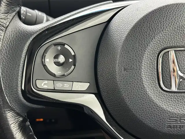 ホンダ Ｎ ＢＯＸ G･L ホンダセンシング カッパーブラウンスタイル 熊本県 2019(令1)年 4.6万km プラチナホワイトパール 【安全装備】/ホンダセンシング/アダプティブ・クルーズ・コントロール（ACC）/・作動車速域：約30km/hから100km/h間/車線維持支援システム（LKAS）/・作動車速：約65km/hから100km/h間/・ステアリング制御/衝突軽減ブレーキ（CMBS）/・歩行者検知機能/・作動車速：約80km/h未満時/・対向車車速：約30km/hから80km/h時/誤発進抑制機能（前進）/・ミリ波レーダー検知：作動車速10km/h未満/歩行者事故低減ステアリング/・作動車速10km/hから40km/h間/路外逸脱抑制機能/・作動車速：約60km/hから100km/h間/先行車発進お知らせ機能/標識認識機能/オートハイビーム/誤発進抑制機能（後進）・ソナー検知：作動車速10km/h未満/【主要装備】/純正8インチナビ（CD・DVD・フルセグ・BT・USB）　/バックカメラ　/純正前方ドライブレコーダー　/ステアリングスイッチ　/両側パワースライドドア　/ヘッドライトウォッシャー/ＬＥＤヘッドライト　/ビルトインＥＴＣ/プッシュスタート/スマートキー