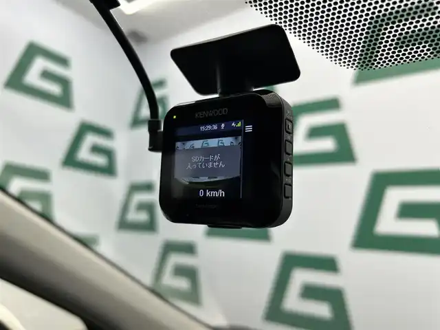 トヨタ アクア G 鹿児島県 2024(令6)年 1.5万km プラチナホワイトパールマイカ 純正ディスプレイオーディオ（ナビ機能付）/トヨタセーフティセンス/AC１００V電源/前後コーナーセンサー/追従式クルーズコントロール/自動防眩前後ドラレコ付きインナーミラー/バックカメラ/ETC/フロアマット/革巻きステアリング/ステアリングリモコン/ヘッドライトレベライザー