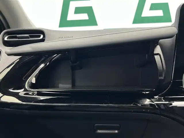 トヨタ アクア G 鹿児島県 2024(令6)年 1.5万km プラチナホワイトパールマイカ 純正ディスプレイオーディオ（ナビ機能付）/トヨタセーフティセンス/AC１００V電源/前後コーナーセンサー/追従式クルーズコントロール/自動防眩前後ドラレコ付きインナーミラー/バックカメラ/ETC/フロアマット/革巻きステアリング/ステアリングリモコン/ヘッドライトレベライザー