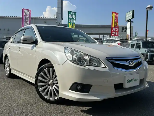スバル レガシィ Ｂ４ 2．5iアイサイト 奈良県 2010(平22)年 10.5万km サテンホワイトパール 4WD/純正ディーラーナビ(GCX710)/BT/TV/CD/USB/DVD//横滑り防止装置/電動パーキングブレーキシステム/クルーズコントロール(追従あり)/バックカメラ/ETC/ドライブレコーダー/LEDオートライト/オートハイビーム/シフトパドル/スマートボタン/ステアリングスイッチ