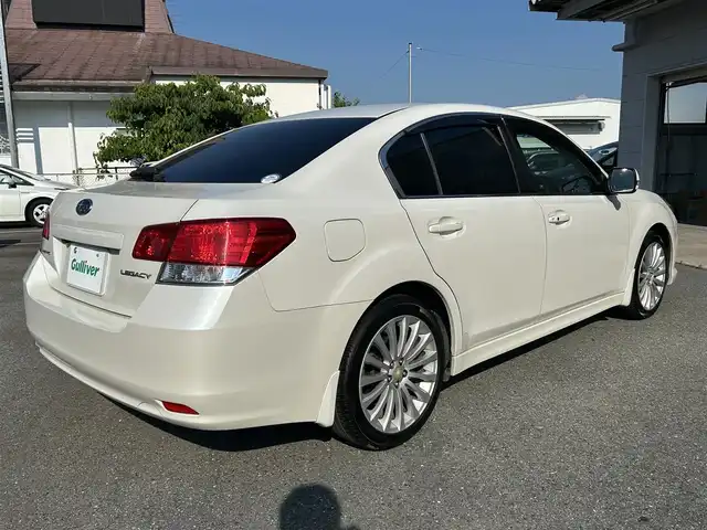 スバル レガシィ Ｂ４ 2．5iアイサイト 奈良県 2010(平22)年 10.5万km サテンホワイトパール 4WD/純正ディーラーナビ(GCX710)/BT/TV/CD/USB/DVD//横滑り防止装置/電動パーキングブレーキシステム/クルーズコントロール(追従あり)/バックカメラ/ETC/ドライブレコーダー/LEDオートライト/オートハイビーム/シフトパドル/スマートボタン/ステアリングスイッチ